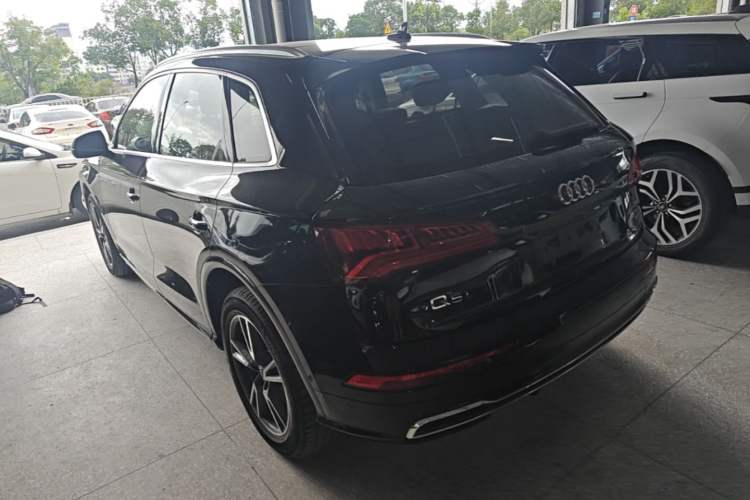 Used Audi Q5L 2020 45 TFSI Prestige Fashion Model Rear Left 45 Deg