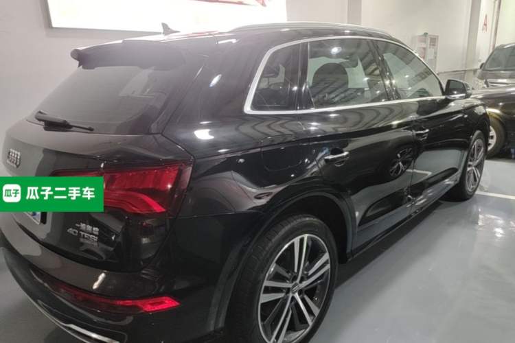 Used Audi Q5L 2020 Updated 40 TFSI Prestige Fashion Edition Rear Right 45 Deg
