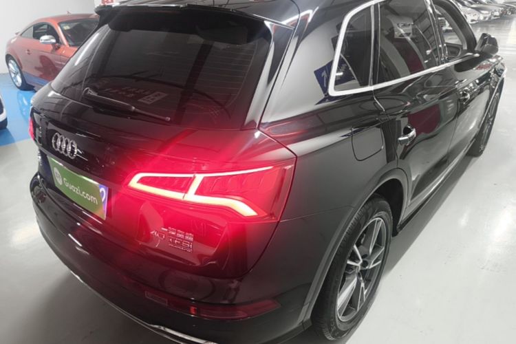 Used Audi Q5L 2020 Updated 40 TFSI Prestige Fashion Edition Rear Right 45 Deg