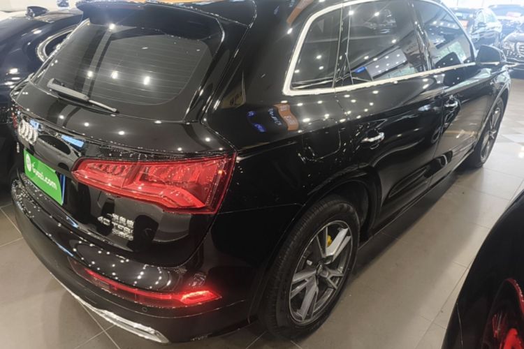 Used Audi Q5L 2020 Updated 40 TFSI Prestige Fashion Edition Rear Right 45 Deg