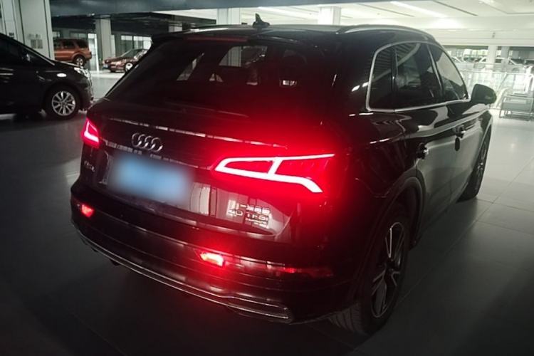 Used Audi Q5L 2020 Updated 40 TFSI Prestige Fashion Edition Rear Right 45 Deg