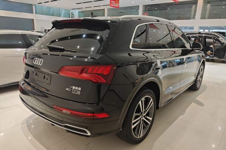 Used Audi Q5L 2020 Updated 40 TFSI Prestige Fashion Edition Rear Right 45 Deg