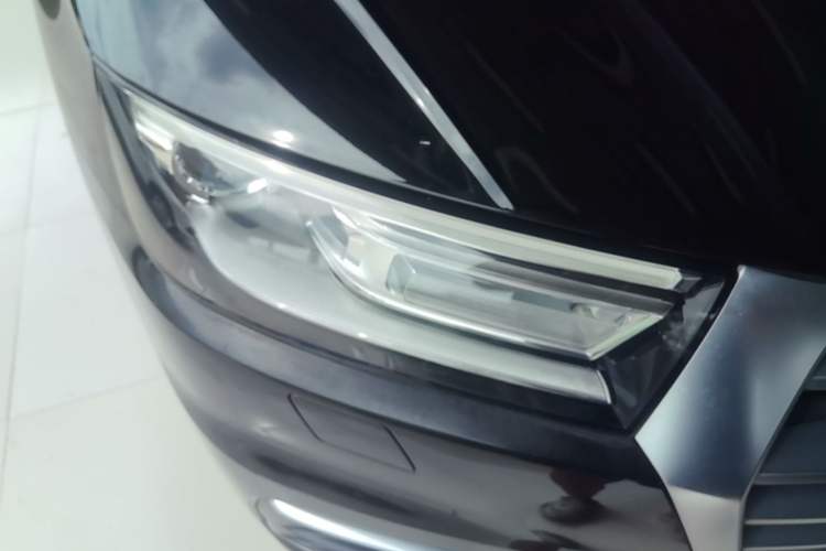 Used Audi Q5L 2020 40 TFSI Prestige Edition Right Front Headlight