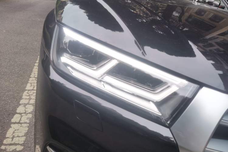 Used Audi Q5L 2020 Updated 40 TFSI Prestige Fashion Edition Right Front Headlight