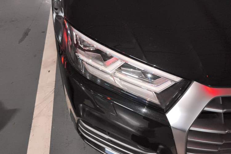 Used Audi Q5L 2020 40 TFSI Prestige Fashion Edition Right Front Headlight