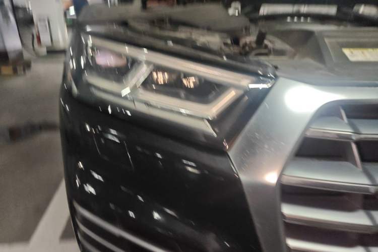 Used Audi Q5L 2020 45 TFSI Prestige Fashion Model Right Front Headlight