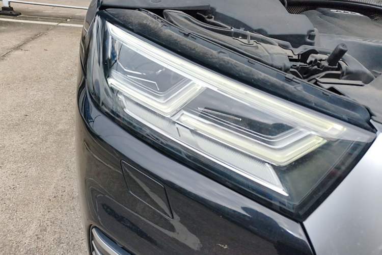 Used Audi Q5L 2020 40 TFSI Prestige Fashion Edition Right Front Headlight