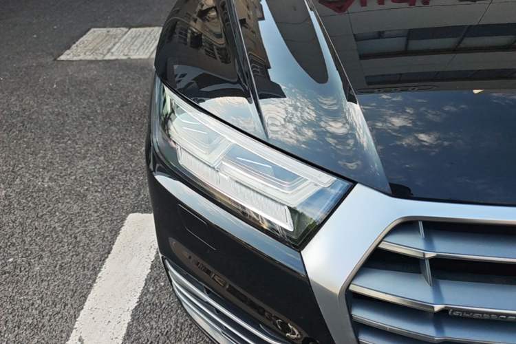 Used Audi Q5L 2020 Updated 40 TFSI Prestige Fashion Edition Right Front Headlight