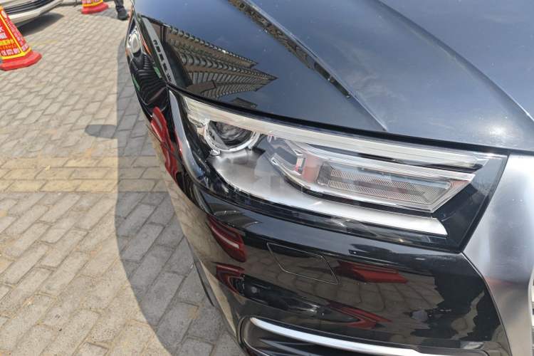 Used Audi Q5L 2020 40 TFSI Prestige Edition Right Front Headlight
