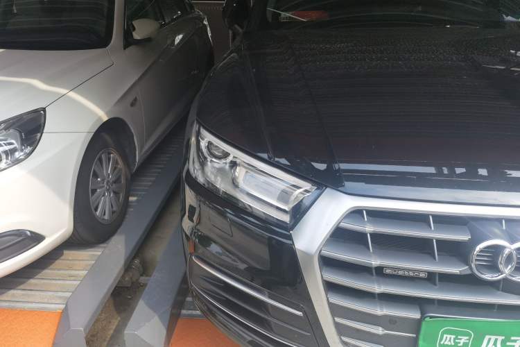 Used Audi Q5L 2020 40 TFSI Prestige Edition Right Front Headlight