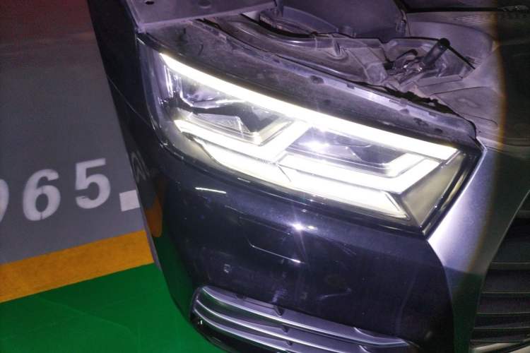 Used Audi Q5L 2020 Updated 40 TFSI Prestige Fashion Edition Right Front Headlight