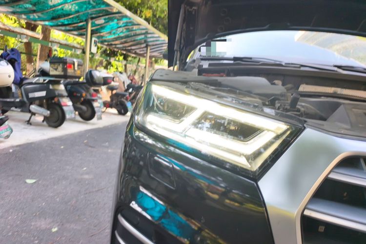 Used Audi Q5L 2020 40 TFSI Prestige Fashion Edition Right Front Headlight