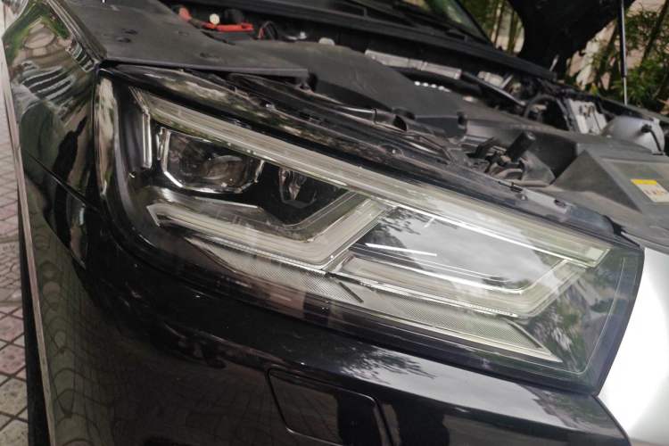 Used Audi Q5L 2020 Updated 40 TFSI Prestige Fashion Edition Right Front Headlight