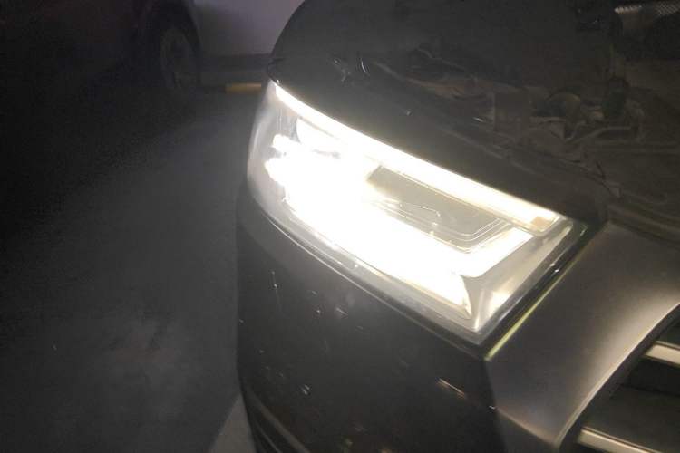 Used Audi Q5L 2020 40 TFSI Prestige Fashion Edition Right Front Headlight