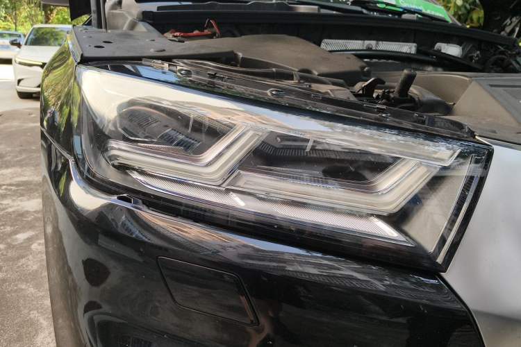 Used Audi Q5L 2020 45 TFSI Prestige Sport Edition Right Front Headlight
