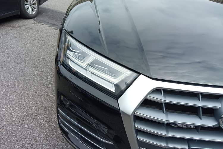 Used Audi Q5L 2020 Updated 40 TFSI Prestige Fashion Edition Right Front Headlight