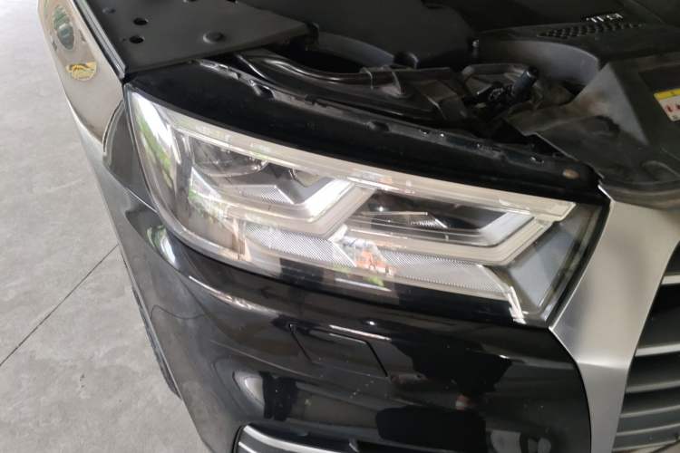 Used Audi Q5L 2020 Updated 40 TFSI Prestige Fashion Edition Right Front Headlight