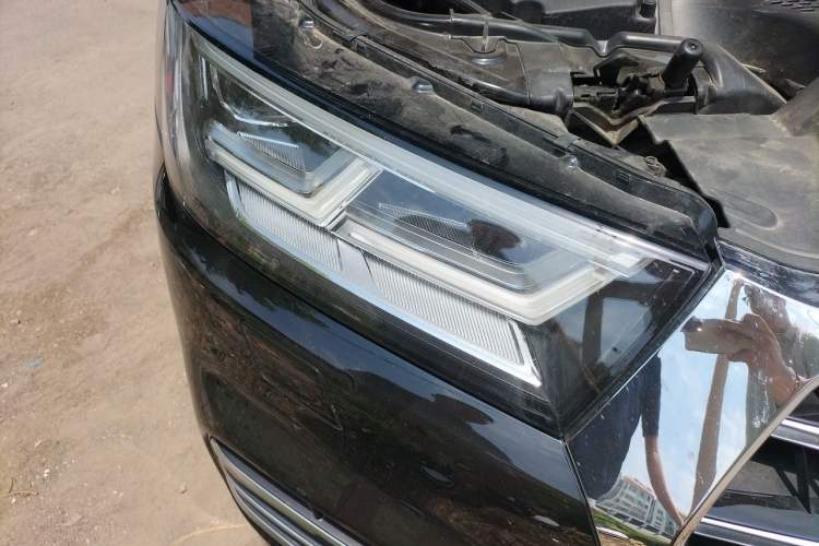 Used Audi Q5L 2020 40 TFSI Prestige Fashion Edition Right Front Headlight