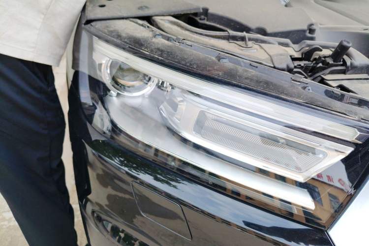 Used Audi Q5L 2020 40 TFSI Prestige Edition Right Front Headlight