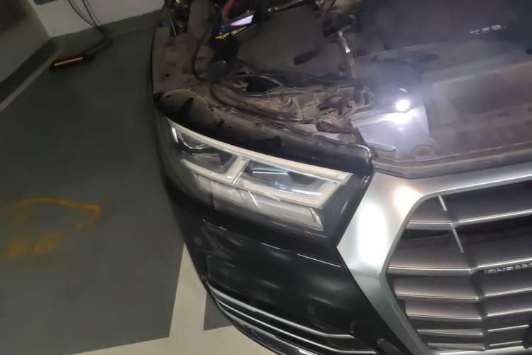 Used Audi Q5L 2020 40 TFSI Prestige Fashion Edition Right Front Headlight