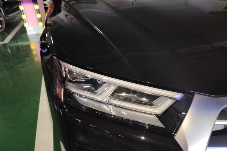 Used Audi Q5L 2020 Updated 40 TFSI Prestige Fashion Edition Right Front Headlight