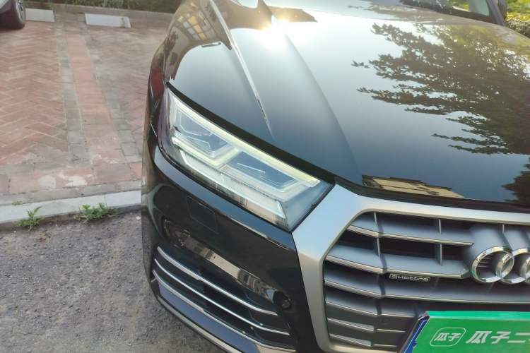 Used Audi Q5L 2020 Updated 40 TFSI Prestige Fashion Edition Right Front Headlight