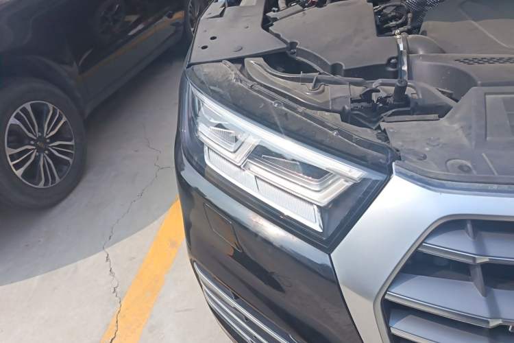 Used Audi Q5L 2020 40 TFSI Prestige Fashion Edition Right Front Headlight