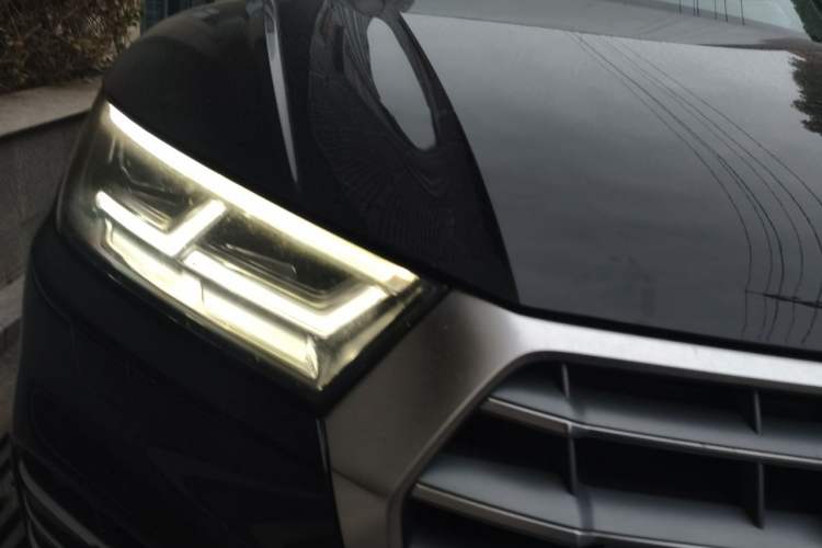 Used Audi Q5L 2020 Updated 40 TFSI Prestige Fashion Edition Right Front Headlight