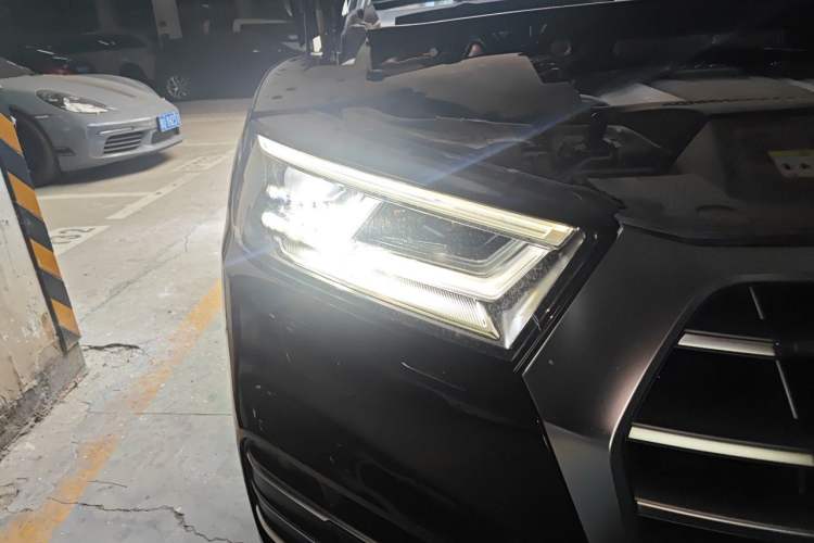 Used Audi Q5L 2020 45 TFSI Prestige Sport Edition Right Front Headlight