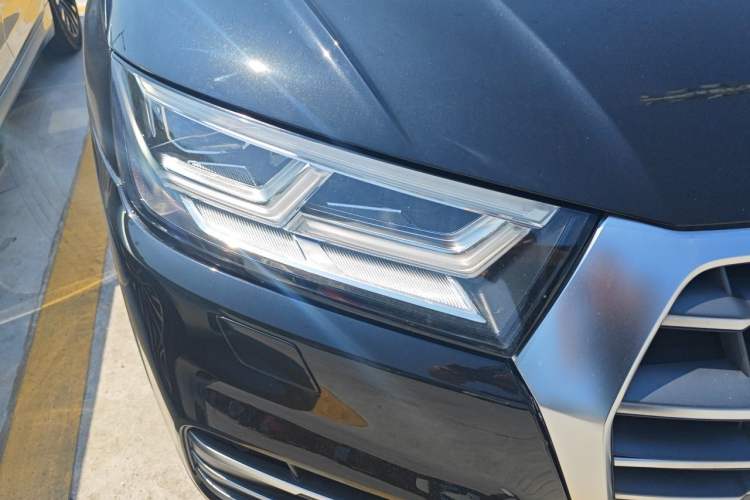 Used Audi Q5L 2020 45 TFSI Prestige Fashion Model Right Front Headlight