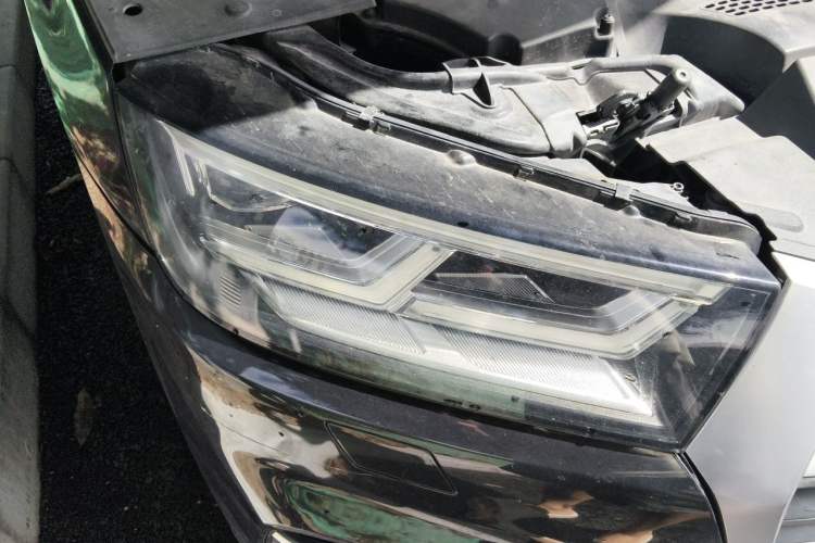 Used Audi Q5L 2020 Updated 40 TFSI Prestige Fashion Edition Right Front Headlight