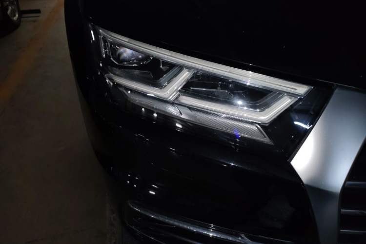 Used Audi Q5L 2020 45 TFSI Prestige Elegant Edition Right Front Headlight