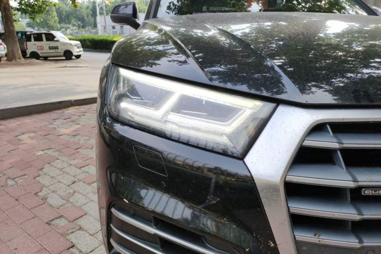 Used Audi Q5L 2020 Updated 40 TFSI Prestige Fashion Edition Right Front Headlight