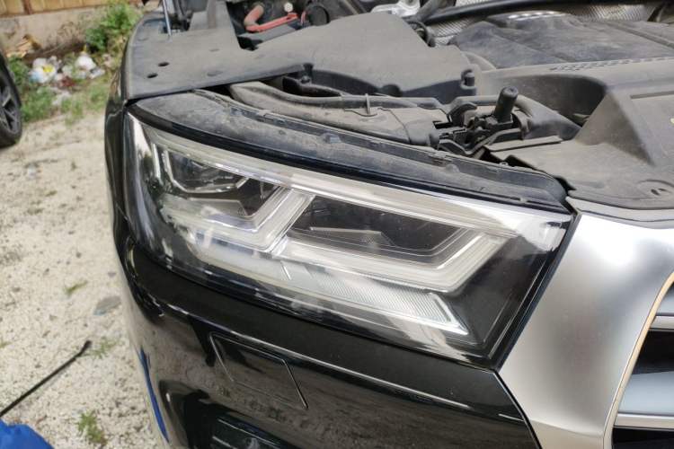 Used Audi Q5L 2020 Updated 40 TFSI Prestige Fashion Edition Right Front Headlight