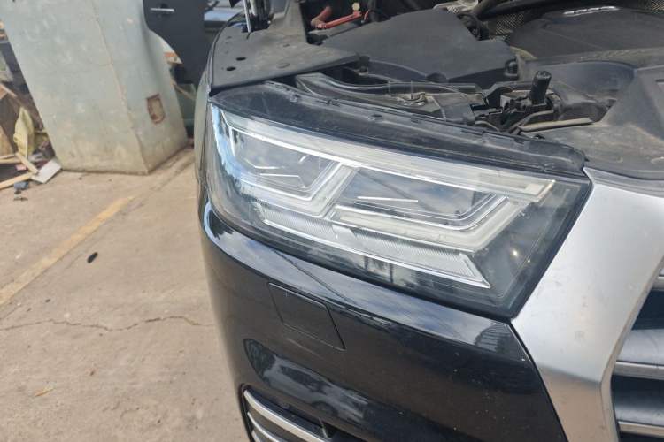 Used Audi Q5L 2020 Updated 40 TFSI Prestige Fashion Edition Right Front Headlight