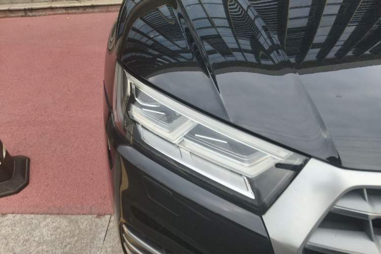 Used Audi Q5L 2020 Updated 40 TFSI Prestige Fashion Edition Right Front Headlight