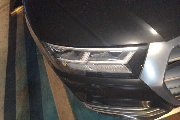Used Audi Q5L 2020 Updated 40 TFSI Prestige Fashion Edition Right Front Headlight