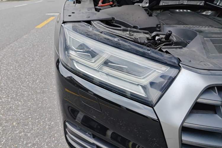 Used Audi Q5L 2020 40 TFSI Prestige Fashion Edition Right Front Headlight