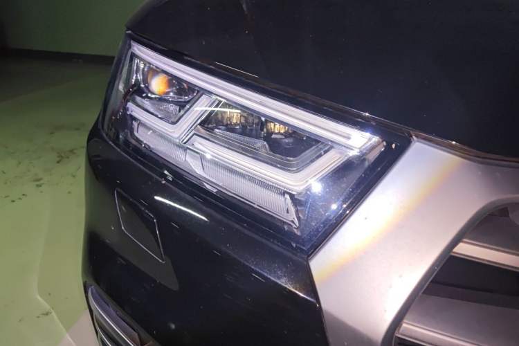 Used Audi Q5L 2020 Updated 40 TFSI Prestige Fashion Edition Right Front Headlight