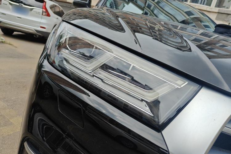 Used Audi Q5L 2020 Updated 40 TFSI Prestige Fashion Edition Right Front Headlight