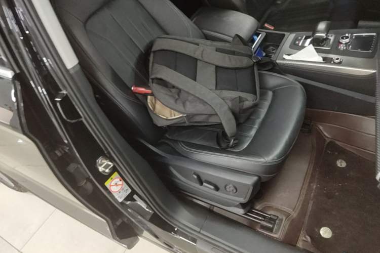 Used Audi Q5L 2020 45 TFSI Prestige Fashion Model Right Front Seat