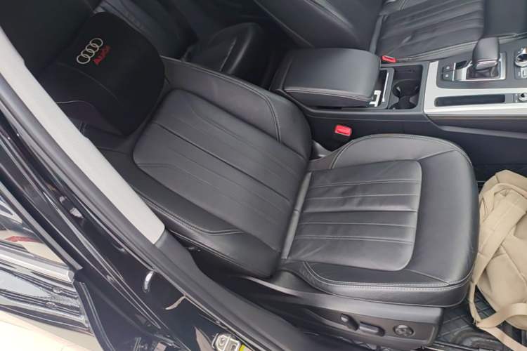 Used Audi Q5L 2020 Updated 40 TFSI Prestige Fashion Edition Right Front Seat