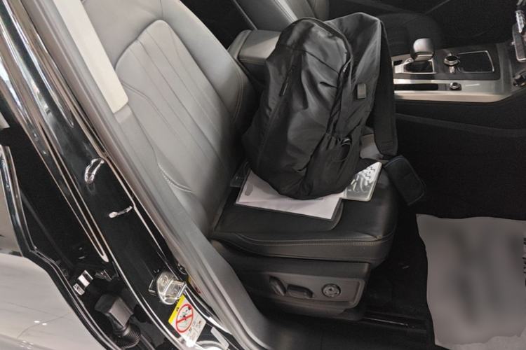 Used Audi Q5L 2020 Updated 40 TFSI Prestige Fashion Edition Right Front Seat