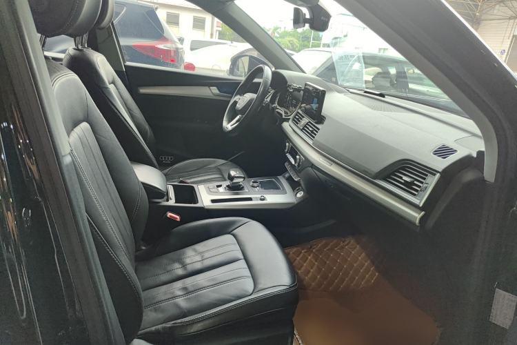 Used Audi Q5L 2020 Updated 40 TFSI Prestige Fashion Edition Right Front Seat