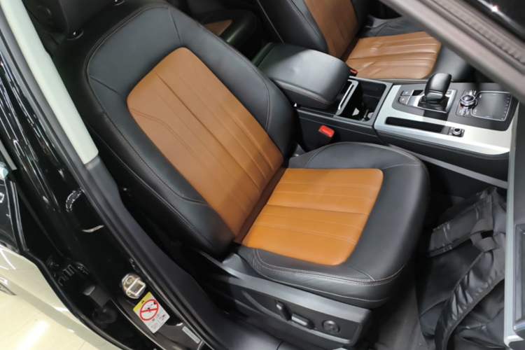 Used Audi Q5L 2020 Updated 40 TFSI Prestige Fashion Edition Right Front Seat