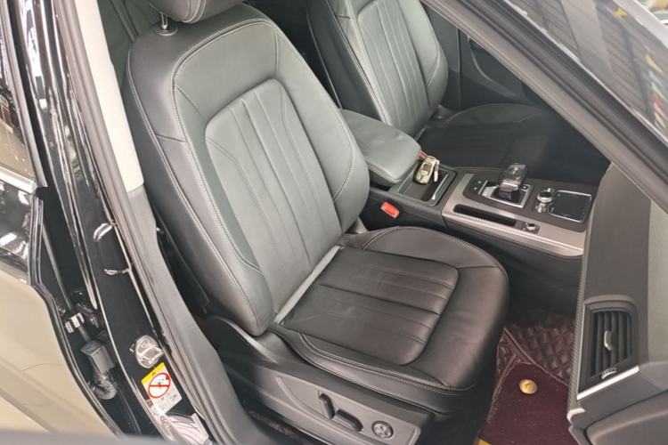 Used Audi Q5L 2020 45 TFSI Prestige Fashion Model Right Front Seat
