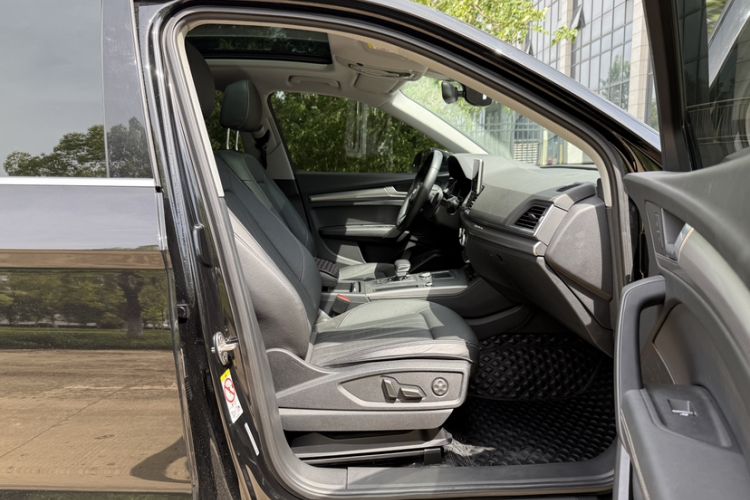 Used Audi Q5L 2020 45 TFSI Prestige Fashion Model Right Front Seat