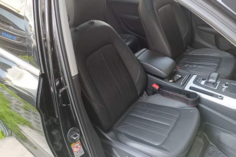 Used Audi Q5L 2020 Updated 40 TFSI Prestige Fashion Edition Right Front Seat