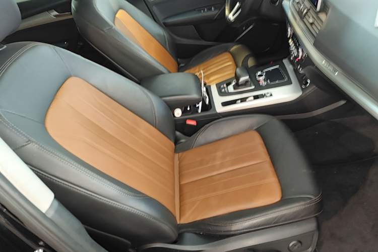 Used Audi Q5L 2020 Updated 40 TFSI Prestige Fashion Edition Right Front Seat