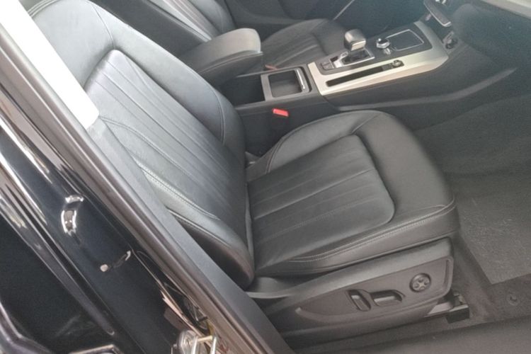 Used Audi Q5L 2020 Updated 40 TFSI Prestige Fashion Edition Right Front Seat